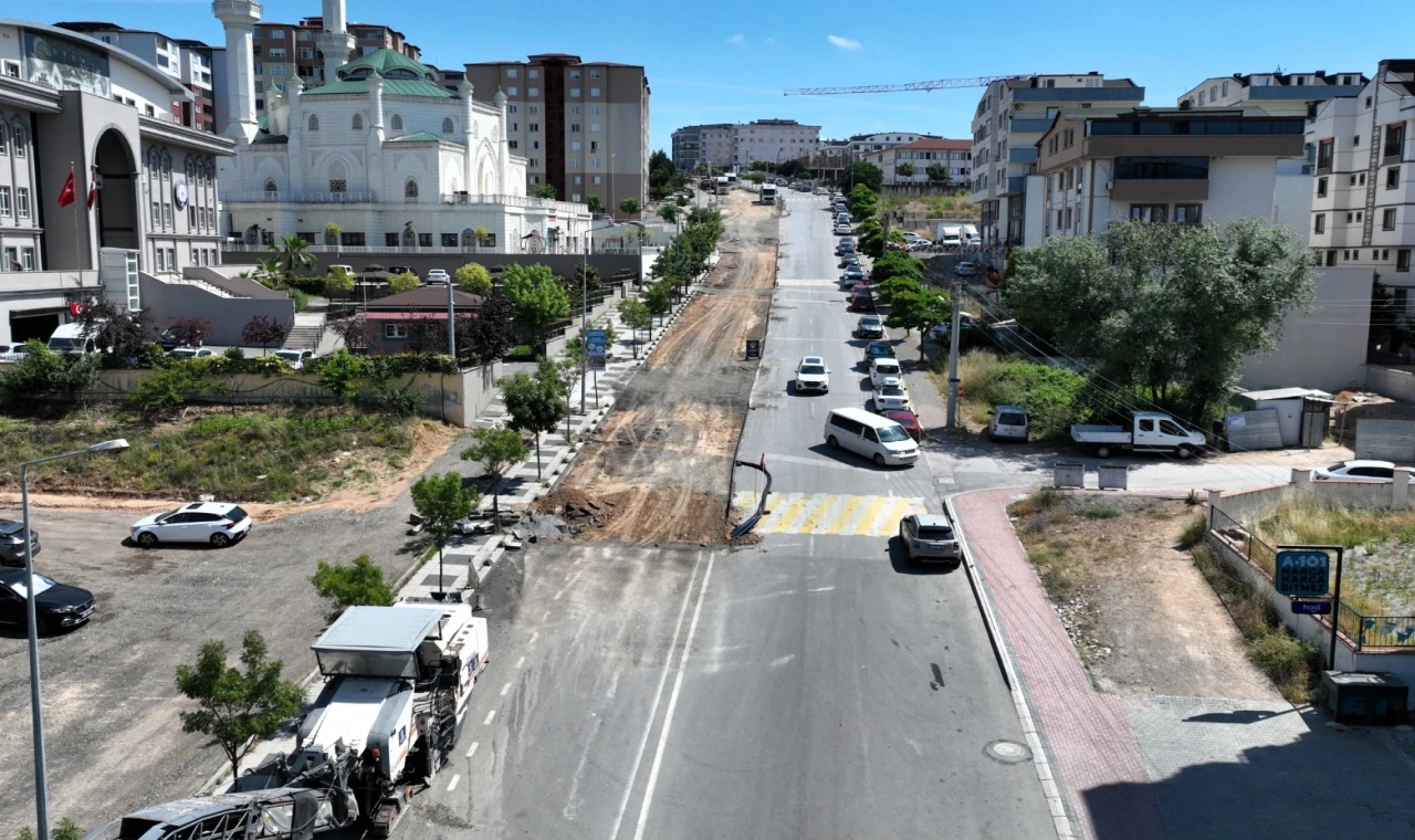Kocaeli’den Çayırova Bahriye Üçok Caddesi’ne konforlu ulaşım hamlesi