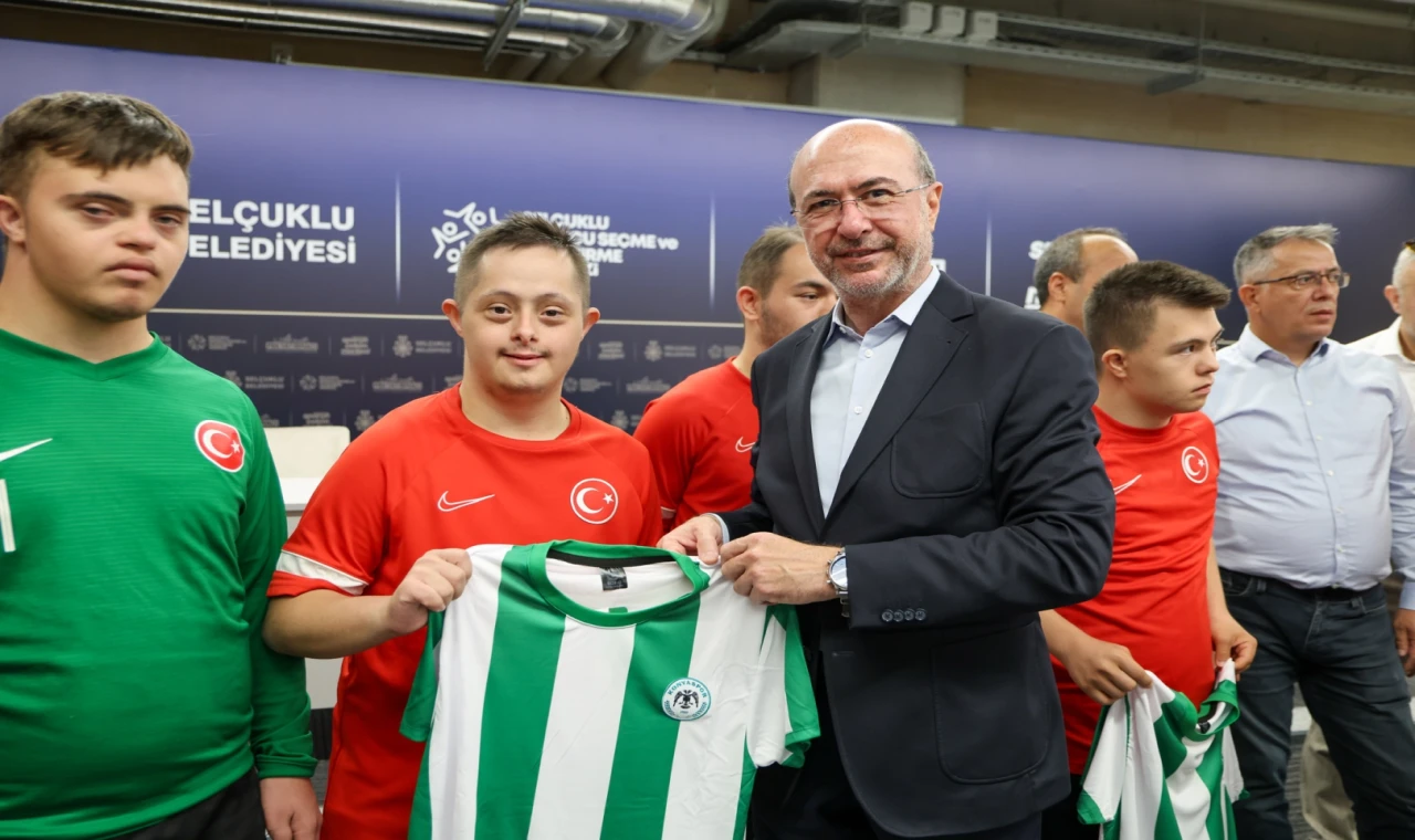 Konya’da Başkan Pekyatırmacı Down Sendromlu Milli Takımla buluştu