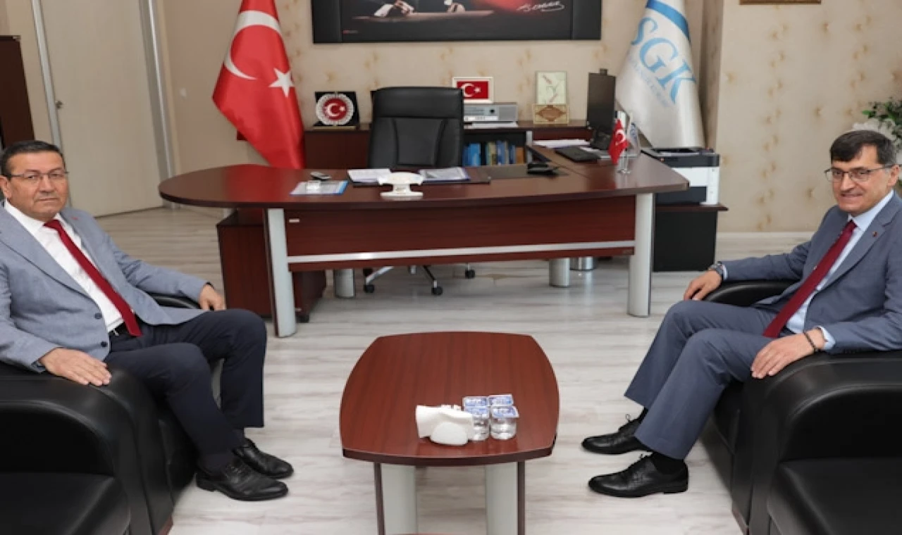 Kütahya’da Başkan Kahveci’den SGK İl Müdürü Sayar’a nezaket