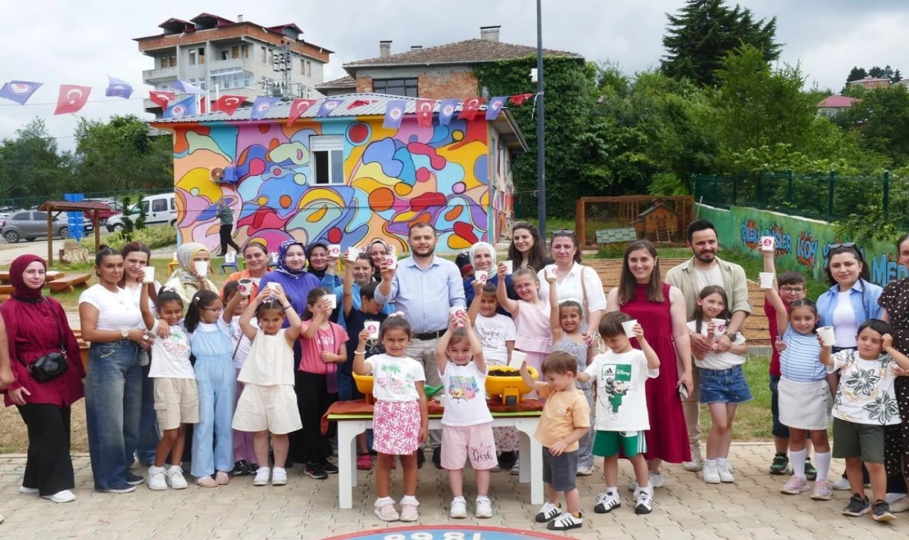 Trabzon’da Çilekli Düşler Köyü’nde Ebeveyn-Çocuk atölyesi başladı