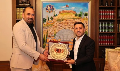 aymaklı Belediye Başkanı Harun Çekiç, Nevşehir Belediye Başkanı Rasim Arı’yı ziyaret ederek yeni görevinden dolayı tebrik etti