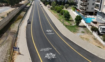 Aydın Büyükşehir Belediyesi, kent genelinde vatandaşlar için daha güvenli ve konforlu yollar oluşturmaya devam ediyor