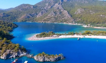 Bakan Özhaseki: Hedef temiz plajda dünya birinciliği