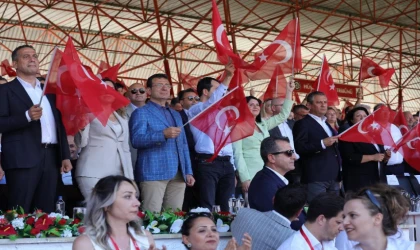 CHP Genel Başkanı Özgür Özel tarihi güreşler için Edirne’de
