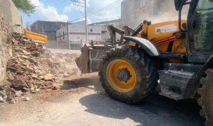 Dilovası’nda molozlar ücretsiz toplanıyor