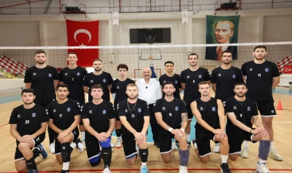 Başkan Büyükgöz’den voleybol takımına ziyaret