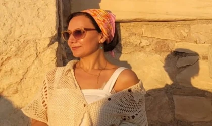 Dilek Kelebek’ten yeni kitap ’Misafir Cümleler’ raflarda.