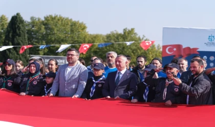 Kocaeli’de binler ‘Cumhuriyet’ aşkına koştu