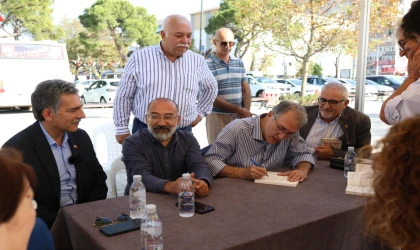 Sıra dışı yaşam öyküsü Bursa Gemlik’te okurla buluştu