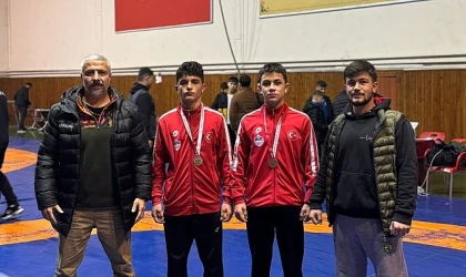 Kahramankazan Belediyespor Güreş Takımı, Ankara Okullar Arası İl Şampiyonası’ndan madalyayla eve döndü