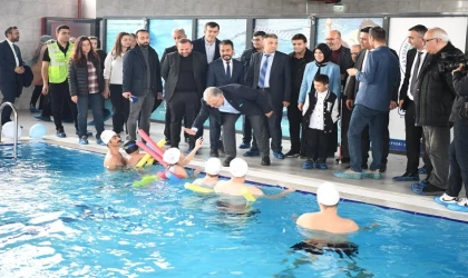 Kayseri Büyükşehir yüzmede engelleri kaldırdı