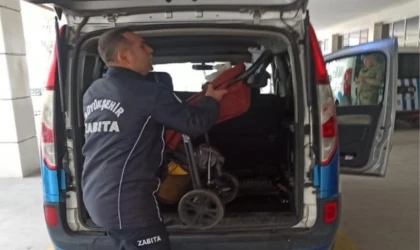 Manisa Zabıtası’ndan küçük çocuğa hızlı müdahale