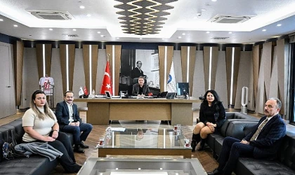 Başkan Böcek’ten Kızılarık sakinlerine destek
