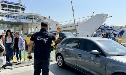 İZDENİZ’den yolculara önemli uyarı: Yolculuk bitmeden ayağa kalkmayın!