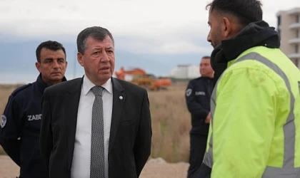 Burhaniye Belediyesi tarafından inşaat çalışmaları durduruldu.