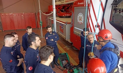 Gölcük Bölge Grup Amirliği’nde personele “İple Erişim Teknikleri Eğitimi” verildi.
