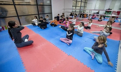 Neşeli Hareketler Kış Okulu, çocuklardan yoğun ilgi görüyor