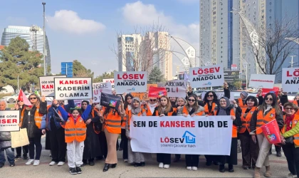 26 yıldır her bireyin kanser tedavisine ve ihtiyaç duyduğu sağlık hizmetlerine eşit ve adil bir şekilde erişim hakkına sahip olduğunu savunuyor.
