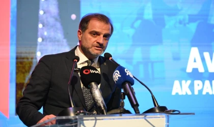 AK Parti Mudanya İlçe Başkanı Av. Arif Bayrak, kentsel dönüşümde uzmanlaşan Yıldırım Belediyesi'nin örnek alınması gerektiğini söyledi.