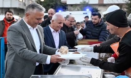 Antalya’da Muratpaşa Belediyesi, 11 ayın sultanı Ramazan’da mahallelerde düzenleyeceği geleneksel iftar programlarıyla ilçe sakinlerini bir araya getirecek.