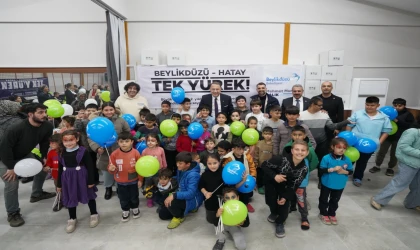 Başkan Çalık, depremzedeleri ziyaret ederek dayanışma mesajı verdi.