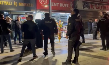 Düzce'nin Kültür Mahallesinde düğün eğlencesi omuz atma nedeniyle son buldu.