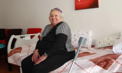 Hesna Ümran Kandoğdu, evindeki yaşamın kolaylaşmasından dolayı çok mutlu oldu.