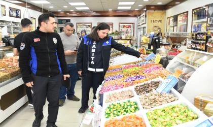 İzmir Karabağlar’da huzurlu alışveriş için denetimlere devam