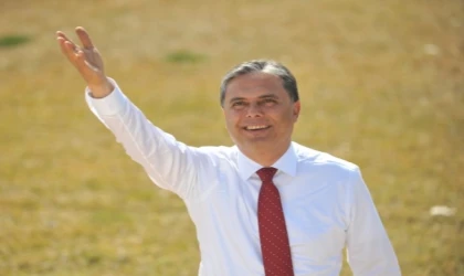 Ümit Uysal’dan CHP Genel Başkanlığı’na sürpriz adaylık