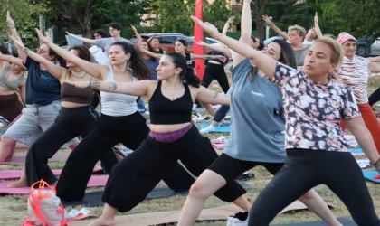 İzmitliler yoga etkinliğinde buluştu