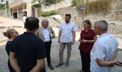 Kocaeli İzmit Belediyesi’nden üç mahalleyi birleştiren sokakta güvenli ulaşım adımı