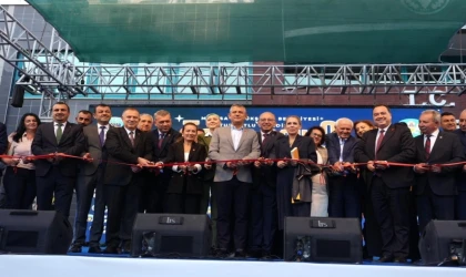 Manisa’da toplu açılış coşkusu