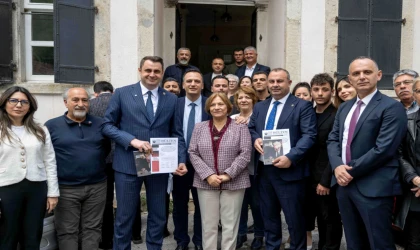 İzmir’de CHP ilk Bornova’da sahaya indi