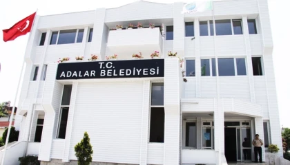 Adalar Belediyesi’ne operasyon! Rüşvet ve imardan Başkan ve 41 kişi gözaltında