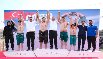 Adana’da Salbaş Karakucak Güreşleri coşkusu