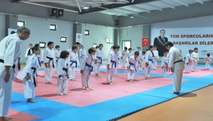 Ankara Keçiören uluslararası karatecileri ağırladı