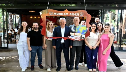 Antalya’da Başkan Uysal MURGEM mezunlarıyla buluştu