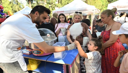 Bornova’da binlerce minik tatil öncesi şenlikte buluştu!