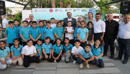 Bursa Gürsu’da öğrenciler ödüllendirildi