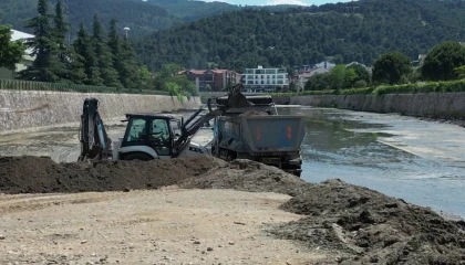 Bursa Nilüfer Çayı’nda temizlik çalışmaları tamamlandı
