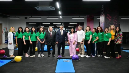 Bursa Yıldırım’da Bağlaraltı Kadın Spor Merkezi kapılarını açtı