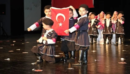 Bursa Yuvam’da yıl sonu coşkusu