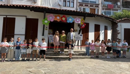 Cumhuriyet Sanat Galerisi minik ressamlara ev sahipliği yaptı