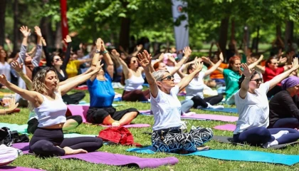 Denizli Dünya Yoga Günü’nde Büyükşehir ile nefes aldı