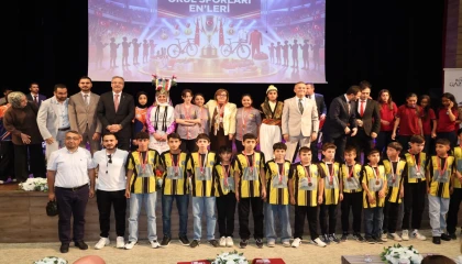Gaziantep’te ’Okul Sporları Enleri’ ödüllendirildi