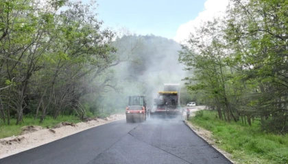 Gölcük Tabiat Parkı’nda yollar asfaltlanıyor, konfor artıyor