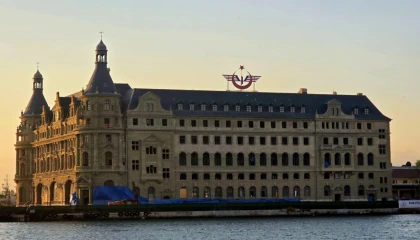 Haydarpaşa Garı’nda restorasyonda iskeleler kaldırıldı