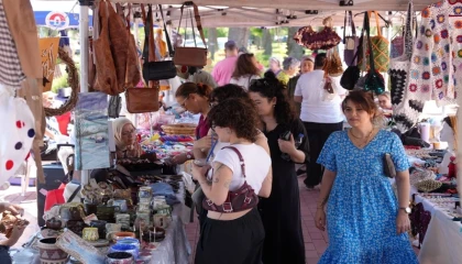 İstanbul Maltepe’de “Babalar Günü El Emeği Pazar”ına büyük ilgi