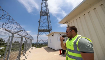 İzmir’in kritik haberleşme altyapısına güneş enerjili güvence