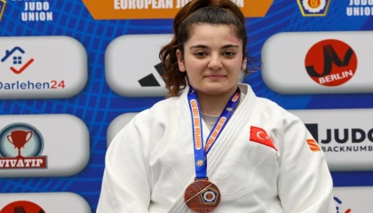 İzmirli Sema Avrupa Kupası’nda kürsüde